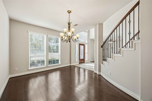 Building Photo - 27707 Lodgemist Ct