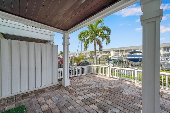 Building Photo - 4789 Coquina Key Dr SE