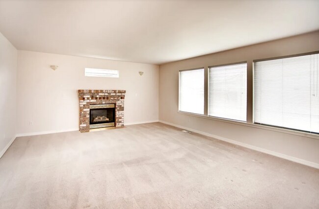 Building Photo - Terrific Home In Amazing Neighborhood!