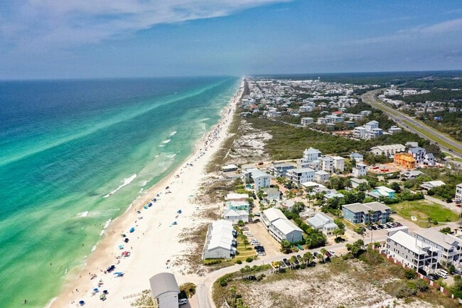 Building Photo - 122 Georgetown Ave