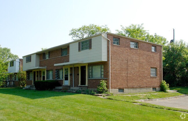 Primary Photo - 4938-4944 Fairway Ct