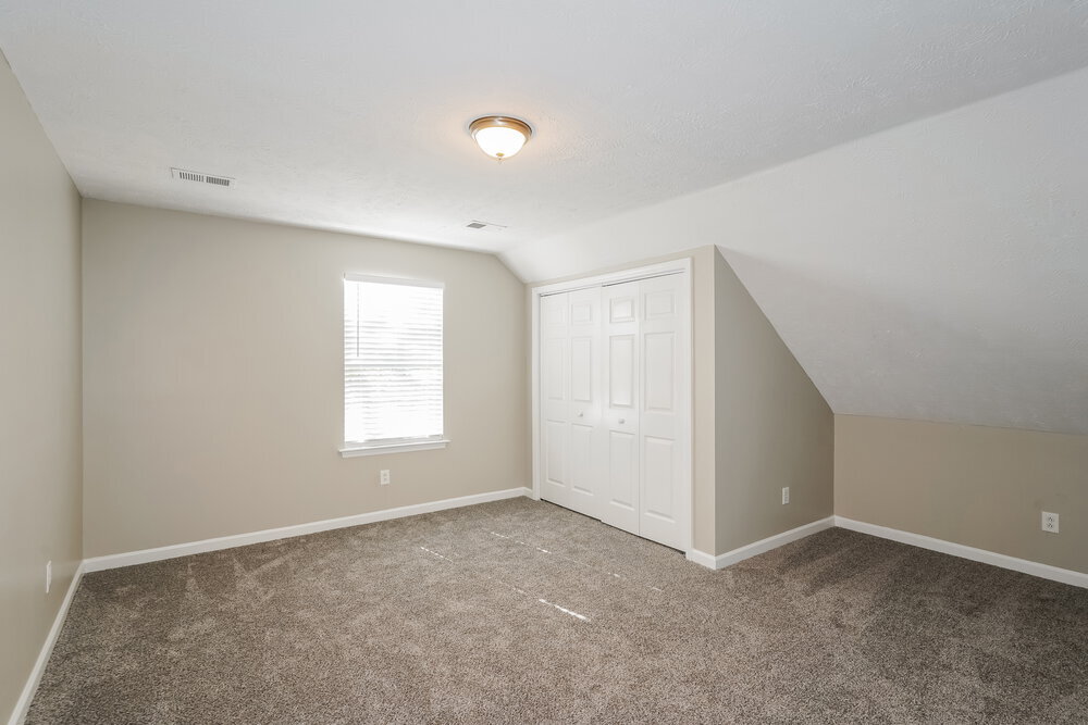 Building Photo - 2121 Hamilton Glen Pl