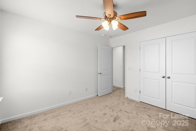 Building Photo - 14028 Penbury Ln