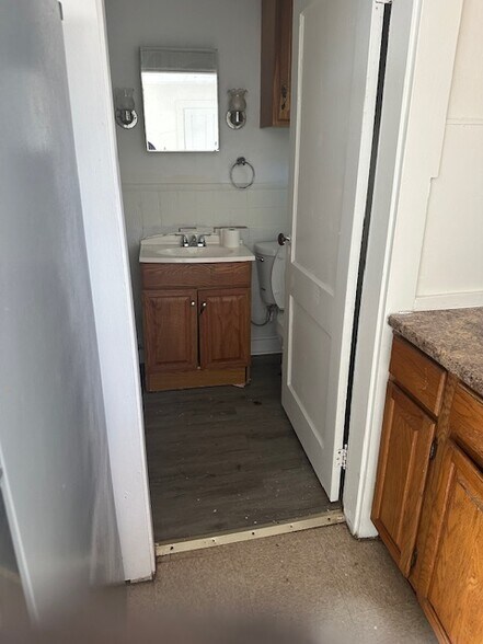 Building Photo - 11 Pleasant St