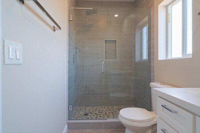 Building Photo - 5041 Art St