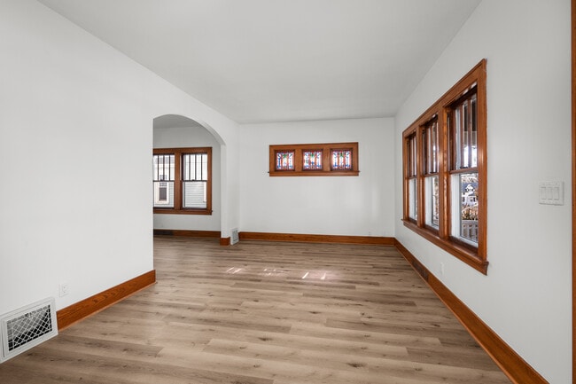 Building Photo - 1182 25th St