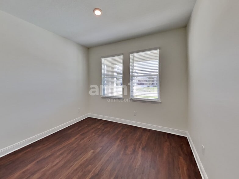 Building Photo - 6245 Emerald Hls Wy