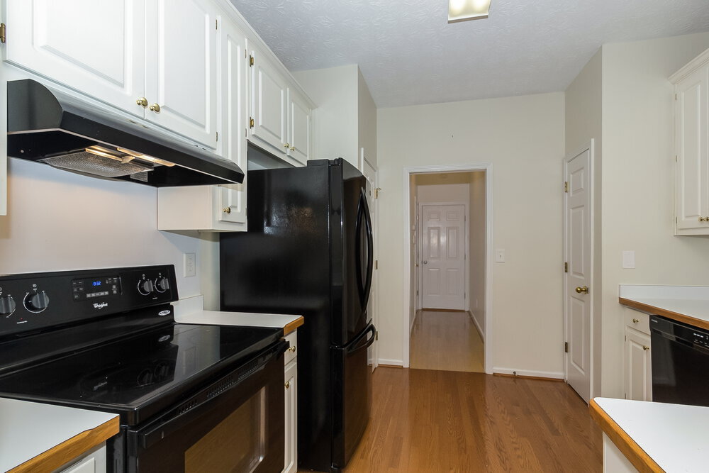 Building Photo - 107 Windsong Dr