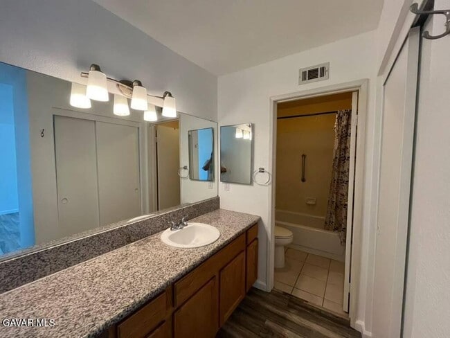 Building Photo - 43770 Santa Rosa Cir