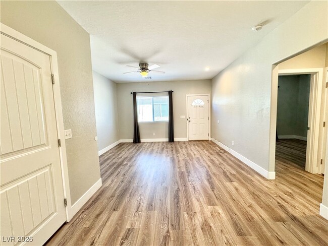 Building Photo - 1370 Ogallala St