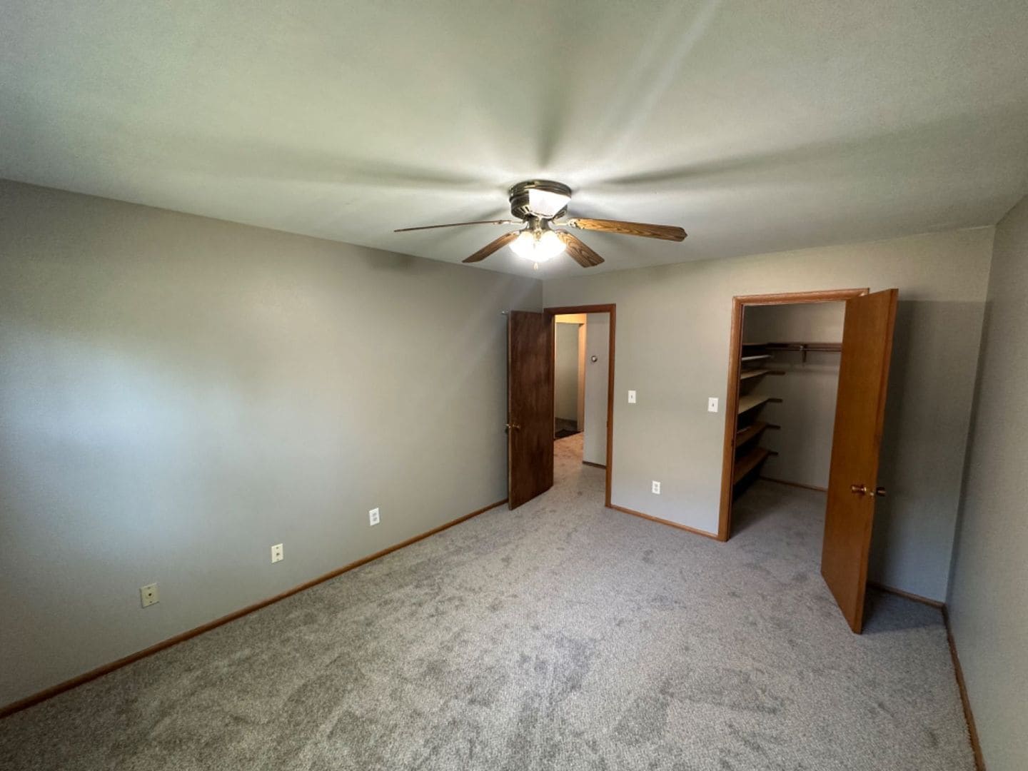 Building Photo - 5700 W Wahner Ave