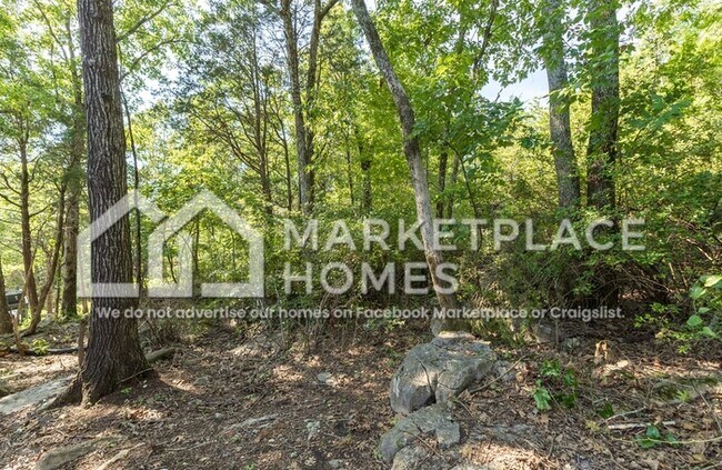 Building Photo - 531 Farmingdale Rd SE