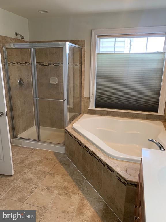 Building Photo - 43557 White Cap Terrace