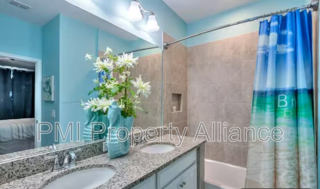 Building Photo - 159 Captiva Dr