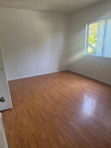 Building Photo - 20957 Bryant St