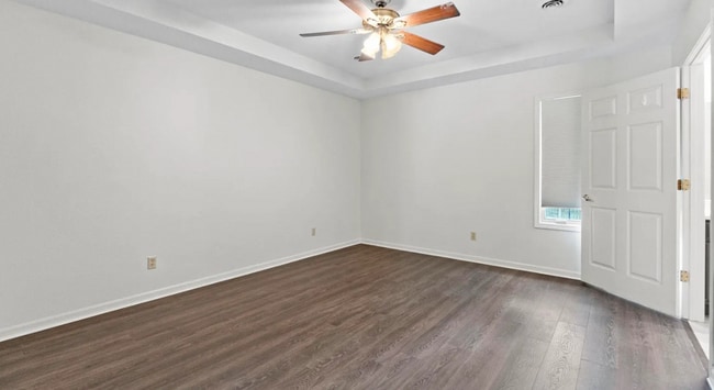 Building Photo - BEAUTIFUL 3 bedroom home available in June!