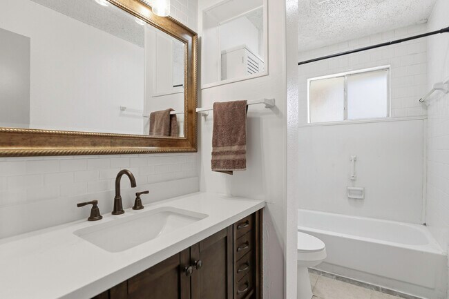 Building Photo - 6315 Forest Village