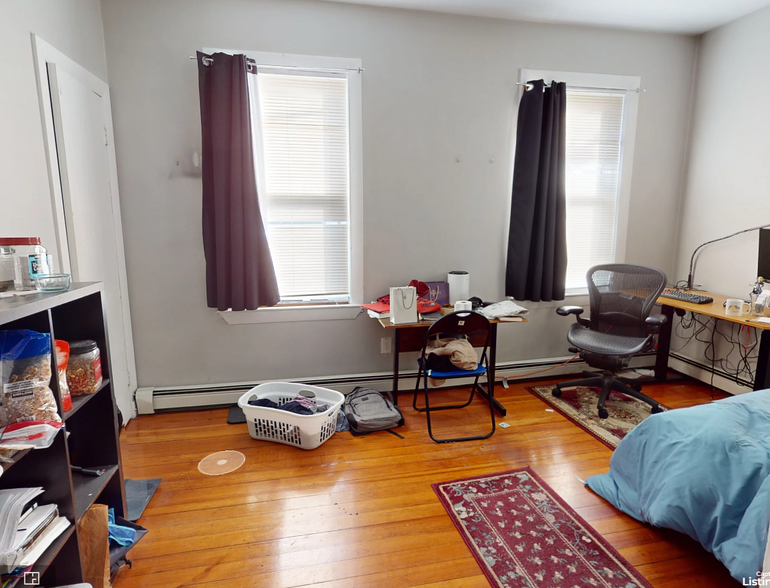 Apt #2L - 147 Columbia St