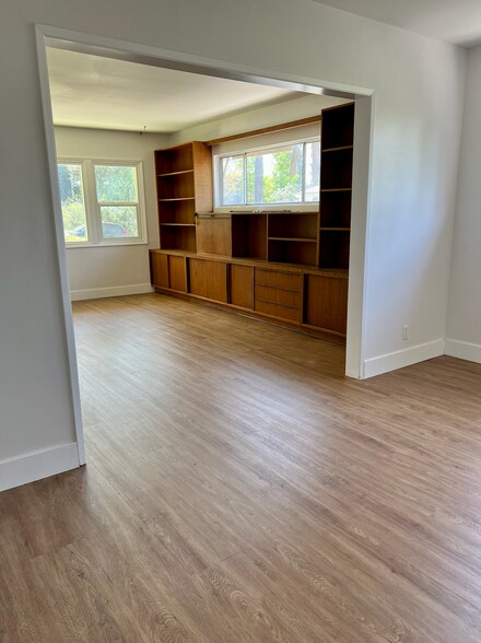 Dining room - 1641 Maltman Ave