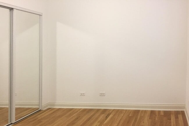 Floorplan - 5400-5408 S. Ingleside Avenue