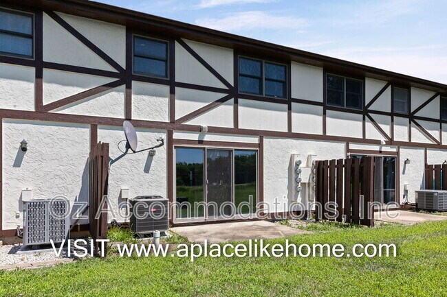 Building Photo - 1105 Jeff Cir