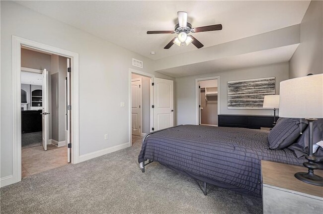 Building Photo - 5029 Woodstock Ct