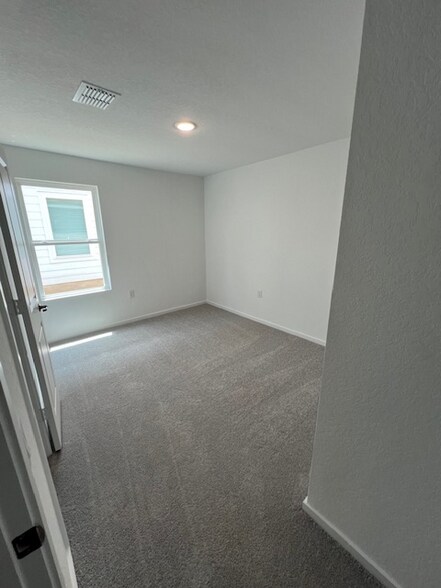Building Photo - 1311 Neria Lp