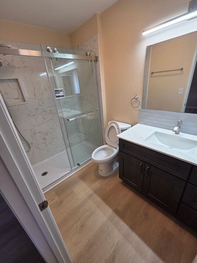 Building Photo - Newly remodeled 3 bedroom 2 bathroom home - $200.00 Move In Special off First Month Rent