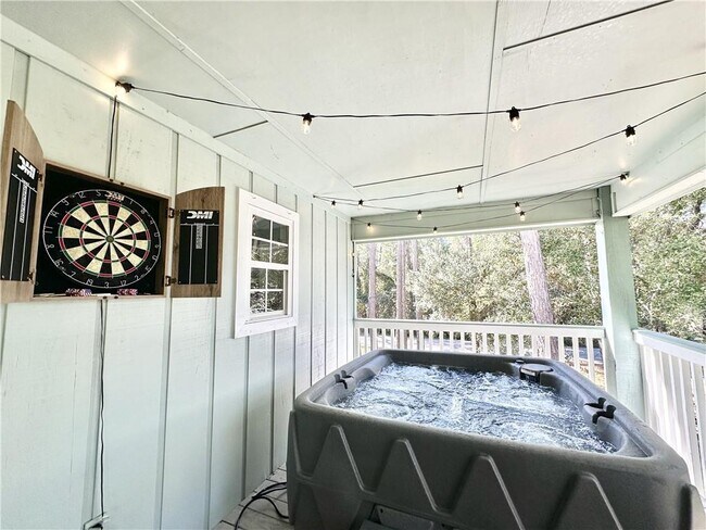 Building Photo - 1210 Bienville Blvd