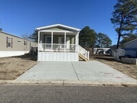 Building Photo - 123 Woodchuck Pkwy