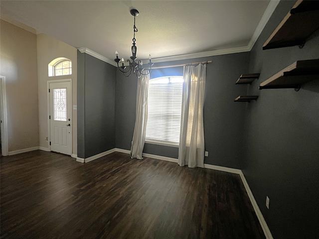 Building Photo - 710 Wolf Creek