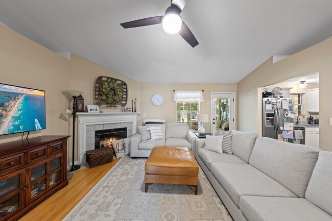 Building Photo - 4405 Southminster Cir