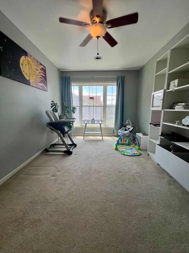 Building Photo - Stunning 3-Bedroom Townhome with 1-Car Gar...
