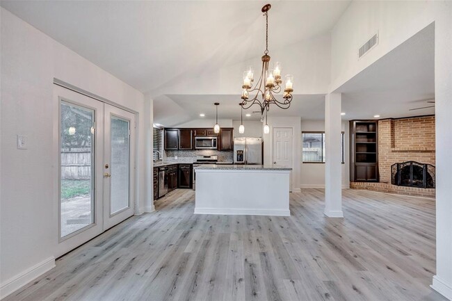 Building Photo - 10618 Sageberry Dr