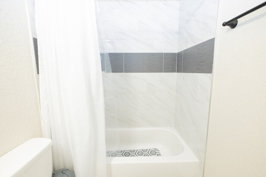 Building Photo - 3409 N 12th St