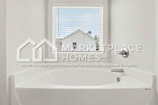 Building Photo - 4502 Highland Gate Pkwy