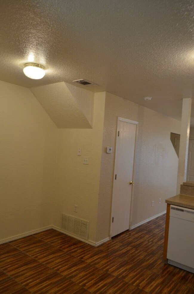 Building Photo - 4307 Mattie Dr