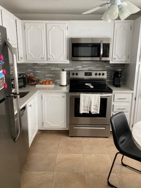 Building Photo - 3661 Via Poinciana