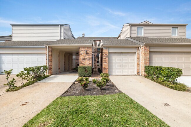 Building Photo - 5850 Valley Forge Dr