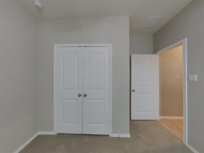 Building Photo - 153 Ella Marie Cir