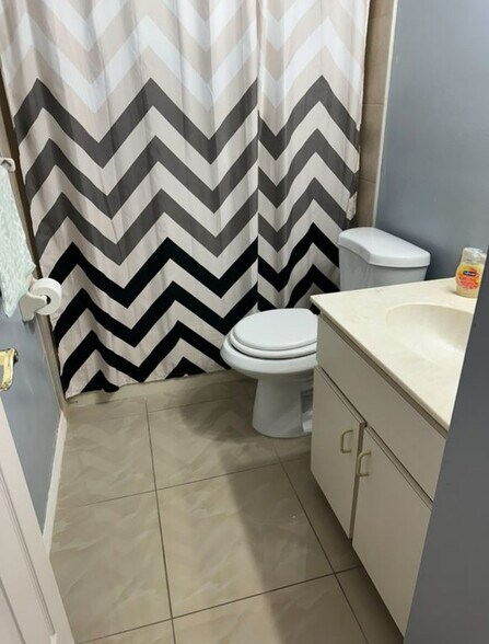 Building Photo - 5807 N Atlantic Ave