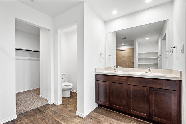 Building Photo - 20827 Marigold Meadows St