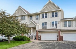 Building Photo - 20651 Hampshire Way