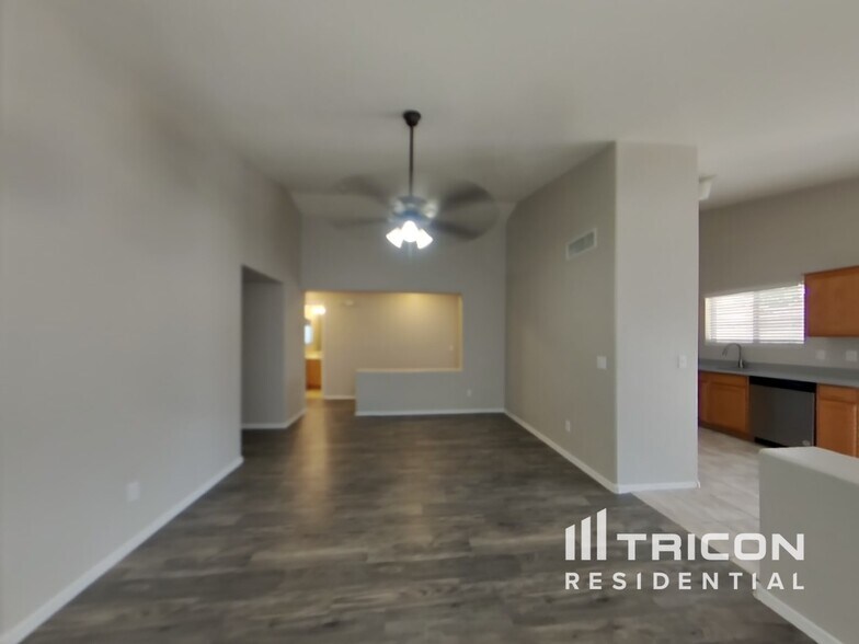 Building Photo - 30610 N Coral Bean Dr