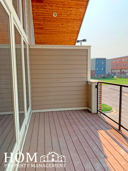 Building Photo - 261 Bunting Ln