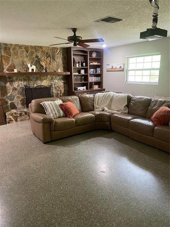 Building Photo - 150 Temple Grove Dr