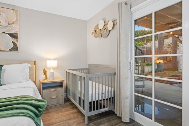 Building Photo - 13075 Old West Ave