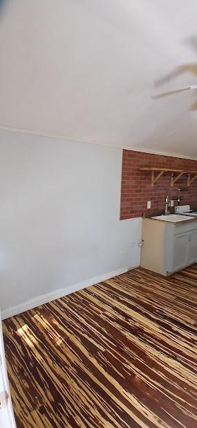 Building Photo - 1503 Palmway St