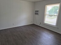 Building Photo - 3514 Valleston Pkwy