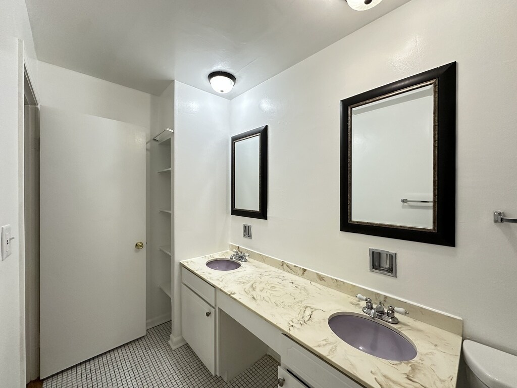 Building Photo - 630 Lincoln Ave